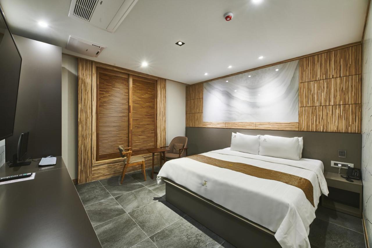 Aura Hotel Ansan Eksteriør billede