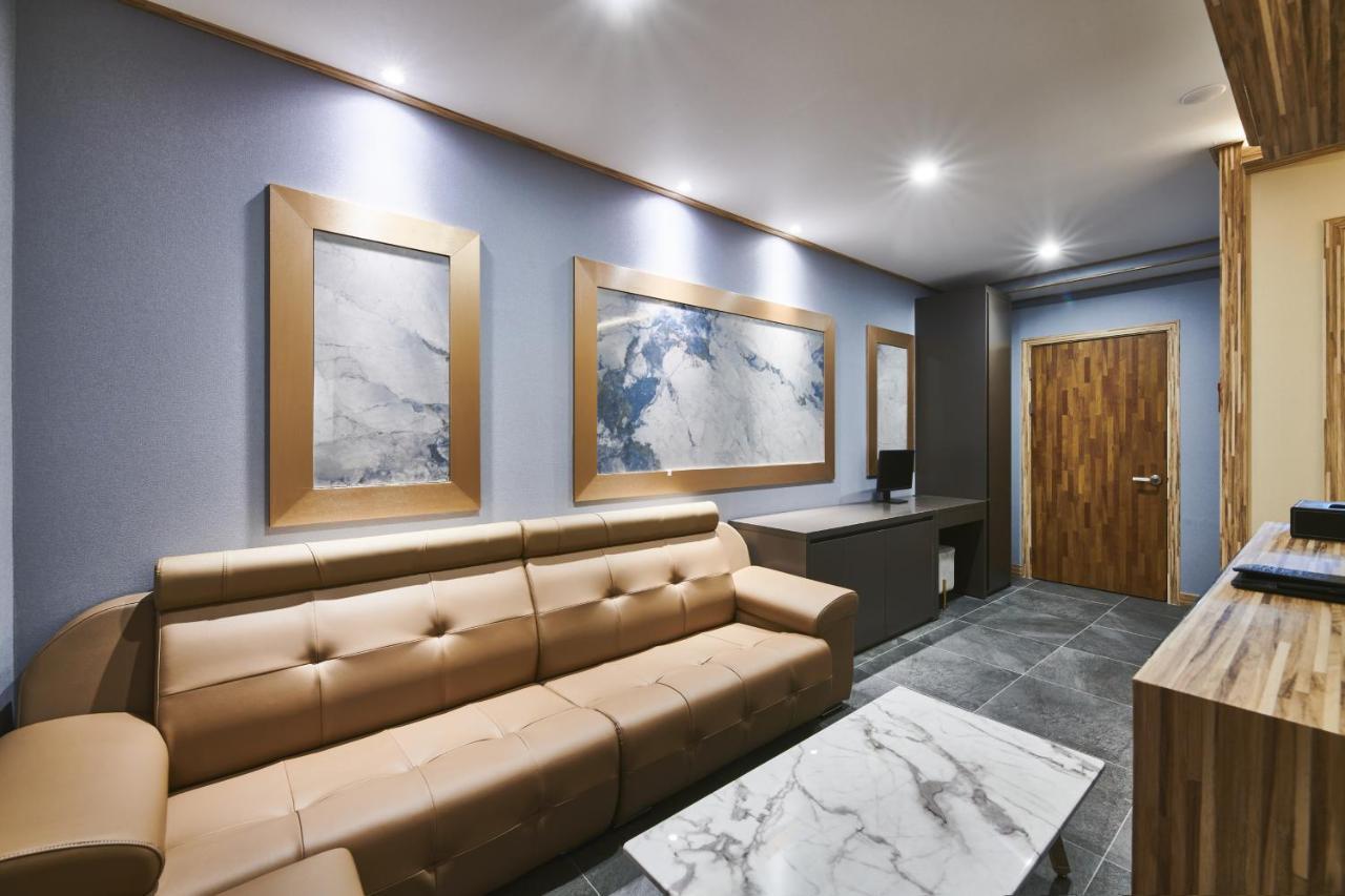 Aura Hotel Ansan Eksteriør billede