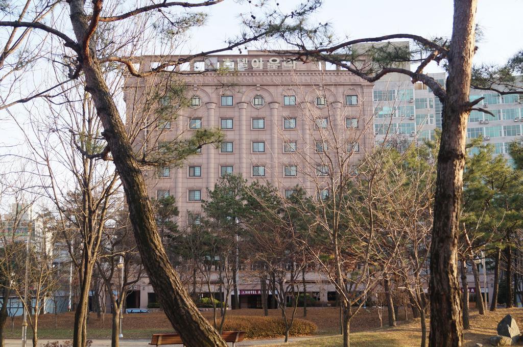 Aura Hotel Ansan Eksteriør billede
