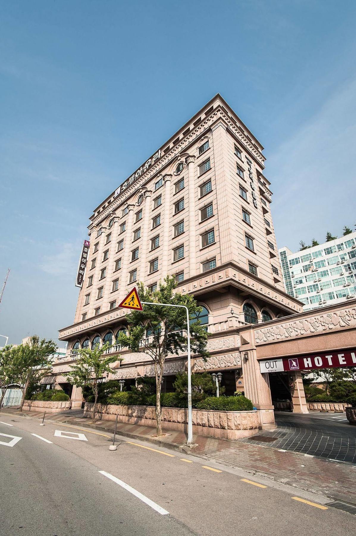 Aura Hotel Ansan Eksteriør billede