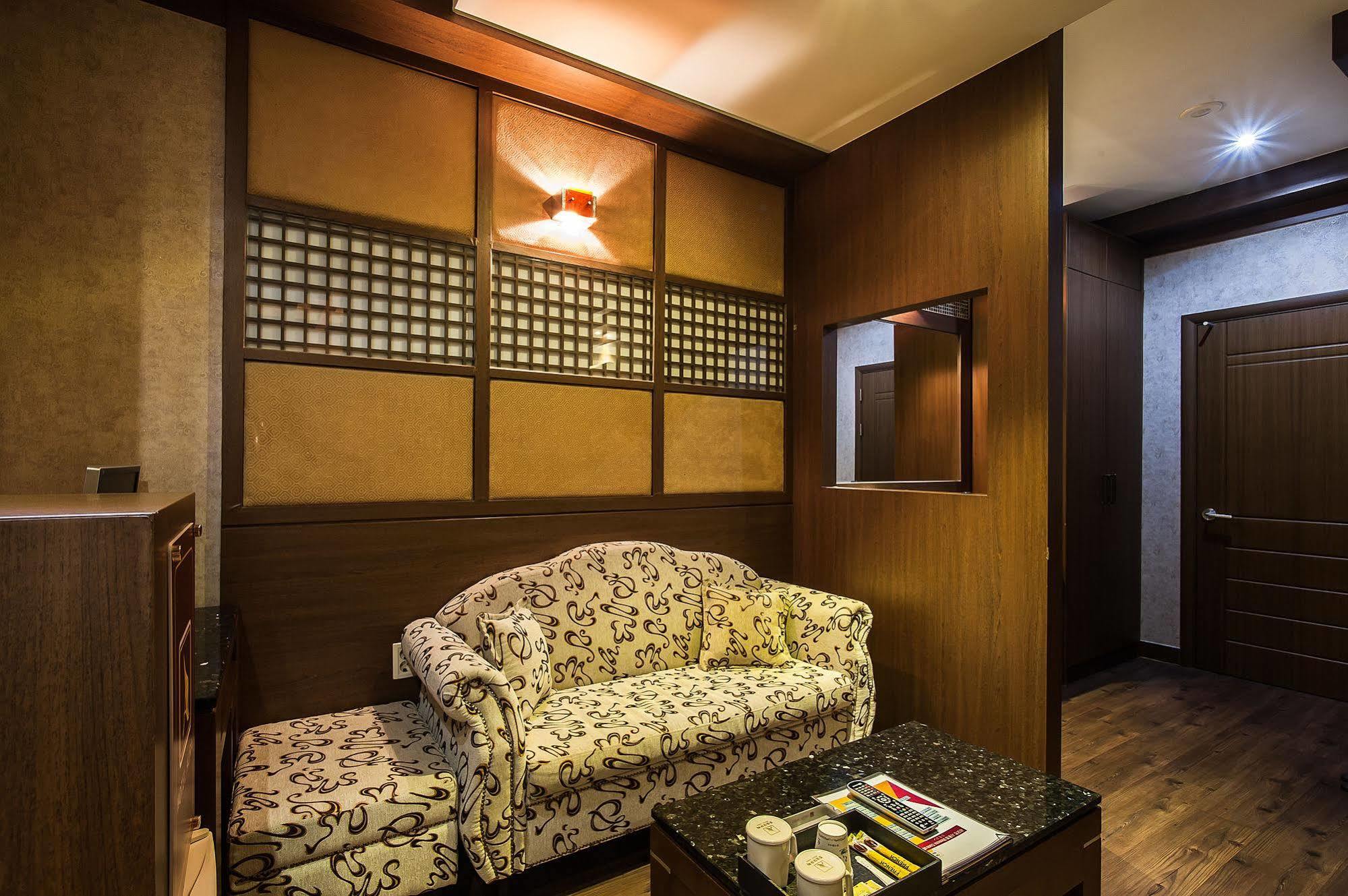 Aura Hotel Ansan Eksteriør billede